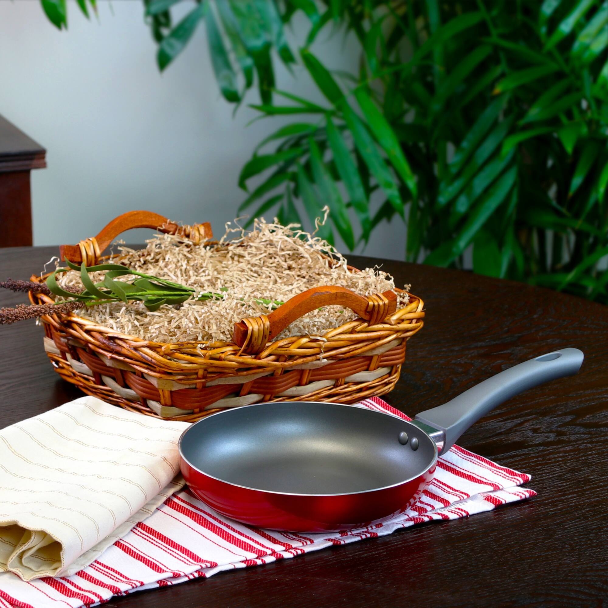 Oster Herscher 8" Red Aluminum Frying Pan